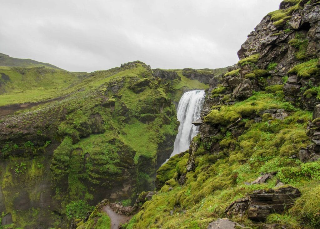 Fimmvorduhals Hike - Hiking Tours in Iceland