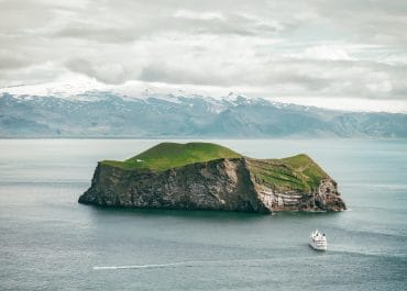 Islands in Iceland – The Small Worlds of Wonders