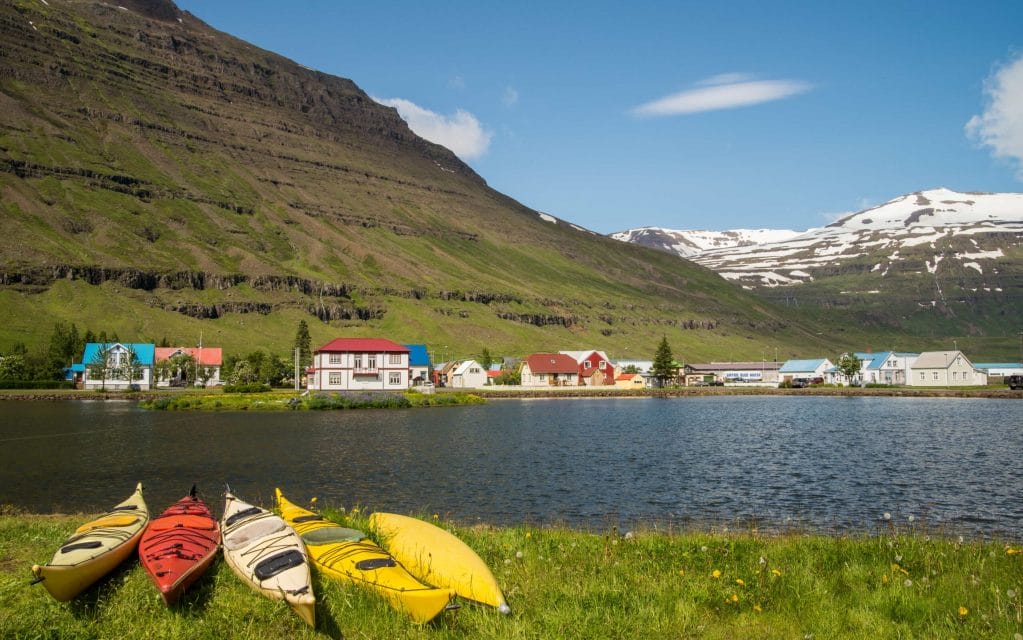 A Complete Guide To Kayaking in Iceland