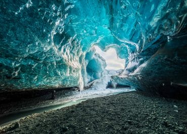 Ice Cave & Helicopter tour