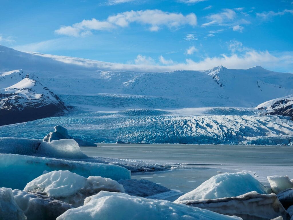 Affordable South Iceland Tours - Fjallsárlón Glacier Lagoon