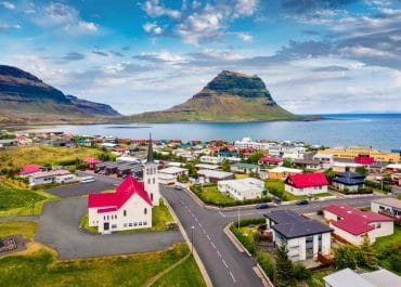 12 Towns to Visit When in Iceland