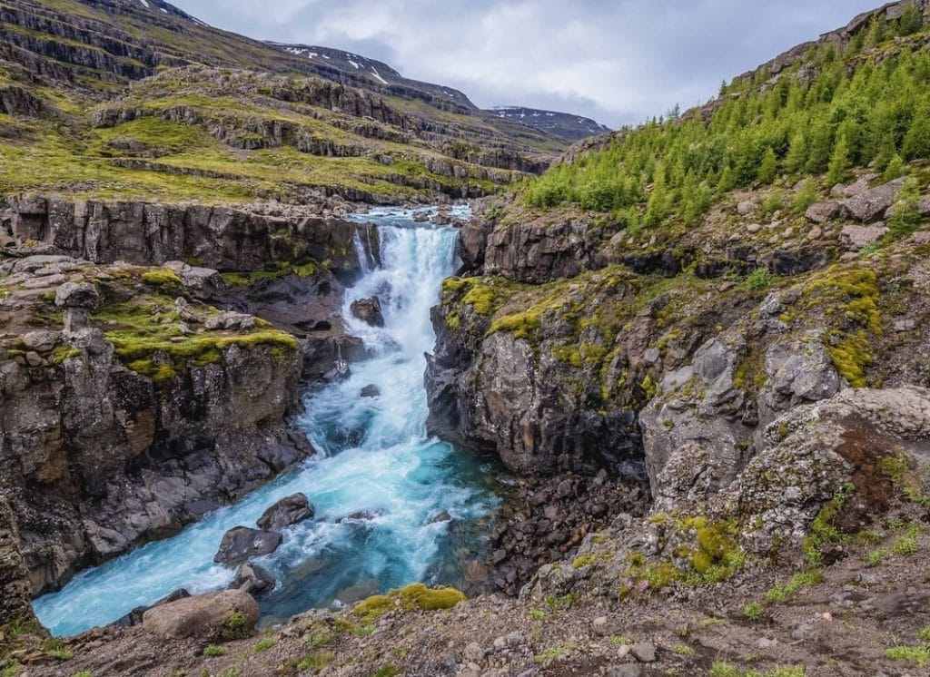 Sveinstekksfoss - Nykurhylsfoss in East Iceland