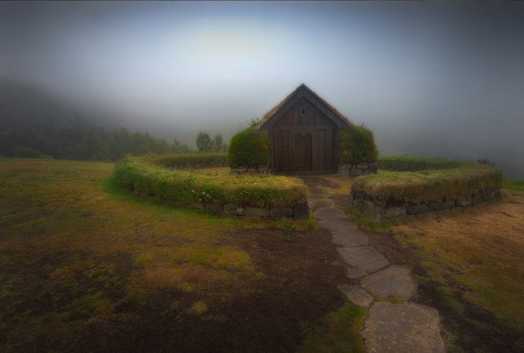 Þjoðveldisbærinn Stöng in the Game of Thrones tour in Iceland