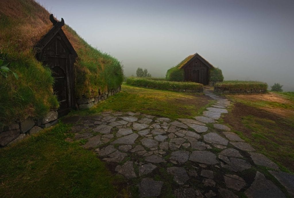 Þjoðveldisbærinn Stöng in the Game of Thrones tour in Iceland
