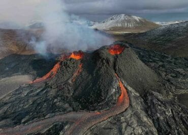 Active Volcano Tour in Iceland