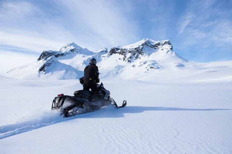 Fast pace snowmobile tour in Iceland, Glacier Rush Snowmobile Tour