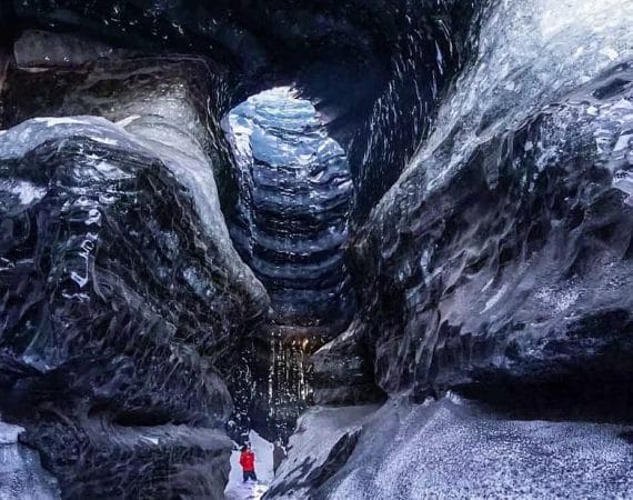 Katla Ice Cave - the Ice Cave under the Volcano - Family Tour