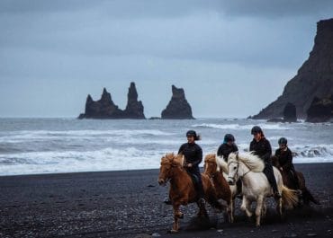 Black Beach Horse Riding in Vík