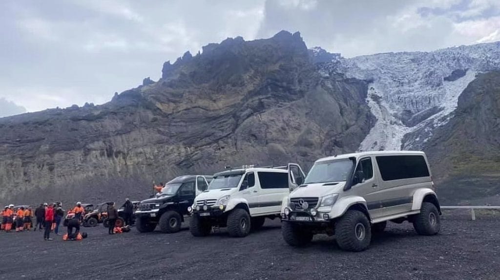 Super Jeeps at Gígjökull Þórsmörk