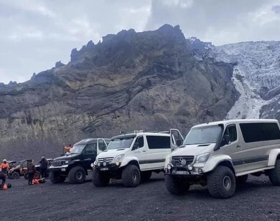 Super Jeeps at Gígjökull Þórsmörk