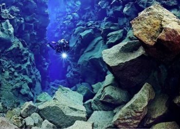 Scuba Diving Tour from Reykjavik | Diving Tectonic Plates