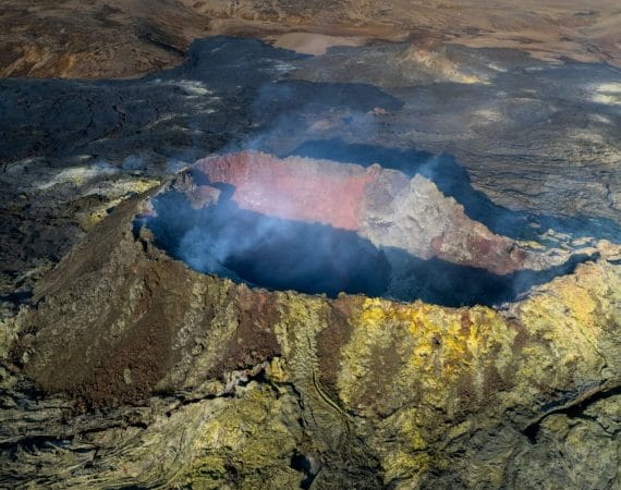 Volcano Helicopter Tour in Iceland