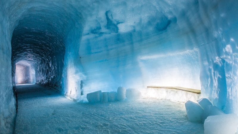 Ice Cave Tours, into the glacier ice cave in Langjokull