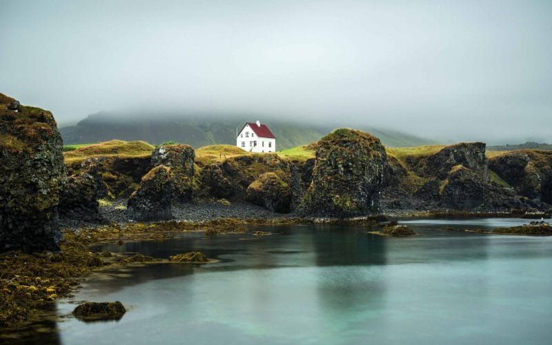 Arnarstapi fishing village in snæfellsnes peninsula