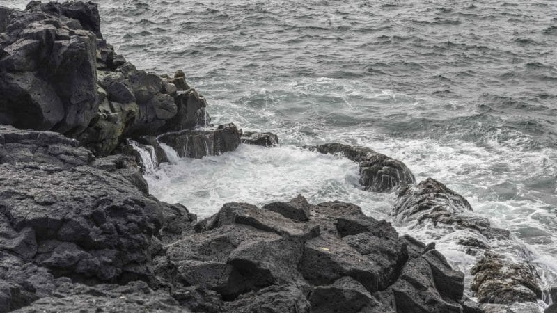 Brimketill hot spring in Reykjanes Peninsula