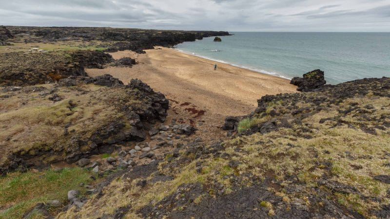 Skarðsvík golden beach in Hellissandur