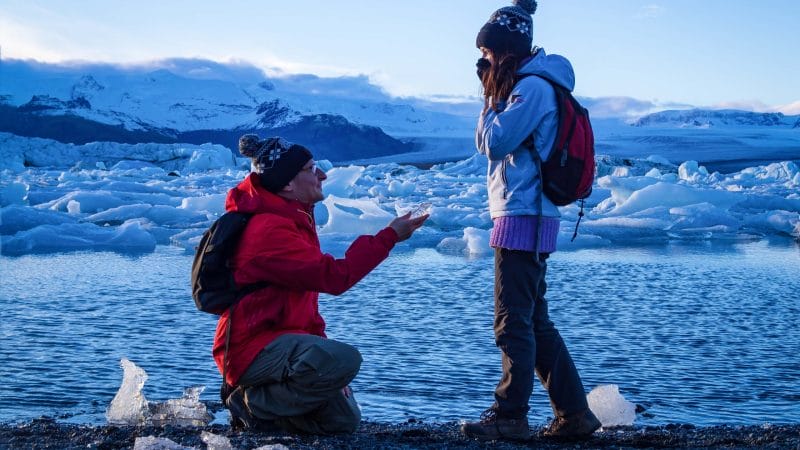 proposal at the diamond beach in Iceland
