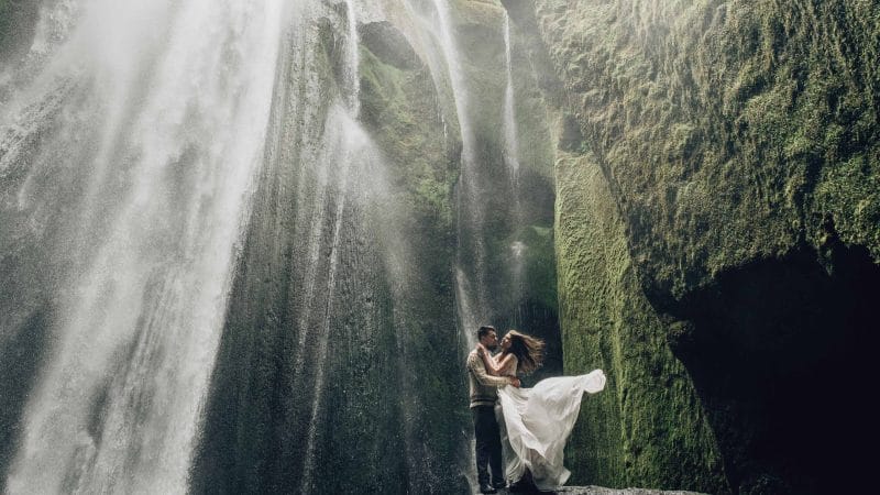 wedding photo shoot at Gljufrabui waterfall in Iceland