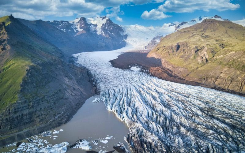 Beautiful Svínafellsjokull Glacier in Skaftafell Nature Reserve - Iceland Tours