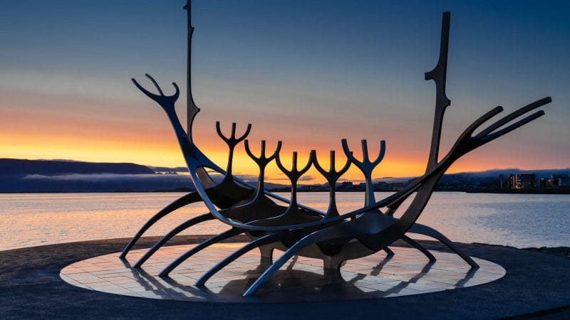 sunset at the sun Voyager in Reykjavik