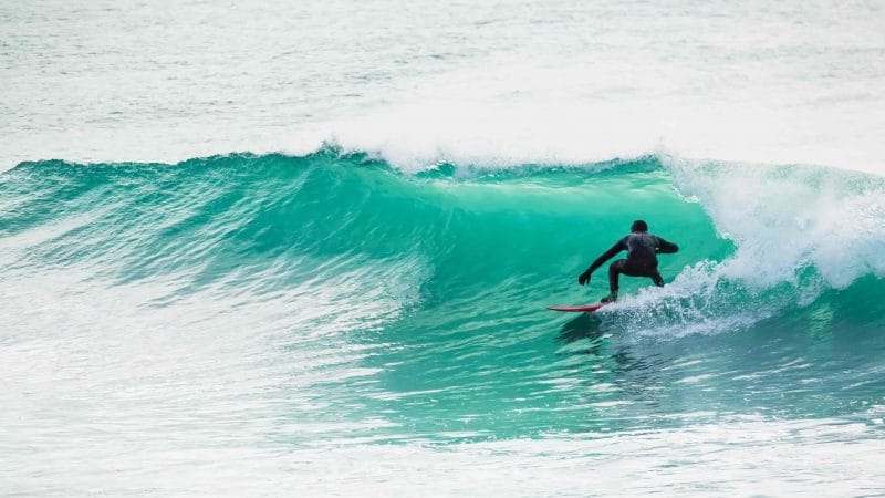 Surfing in Iceland (4)