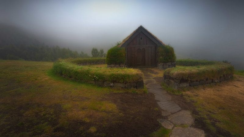 Þjoðveldisbærinn Stöng in the Game of Thrones tour in Iceland