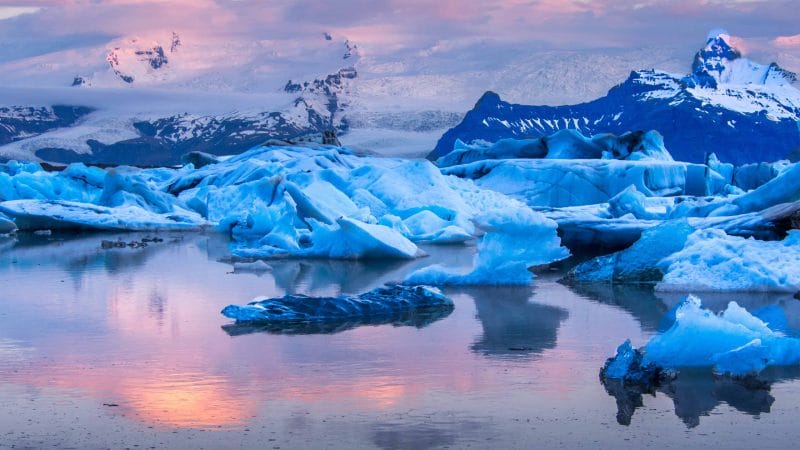 midnight sun glacier lagoon (2)