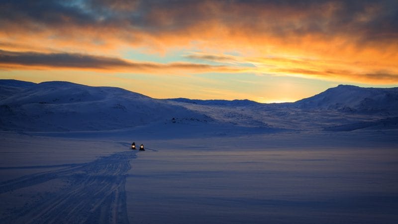 Iceland Snowmobile Tour, Snowmobile Iceland, Snowmobiling in Iceland, glacier snowmobile on Langjokull glacier