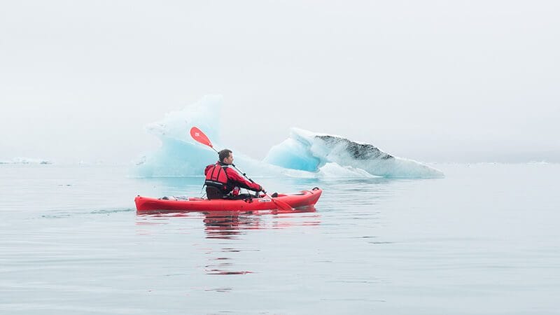 Kayaking on Jokulsarlon glacier lagoon