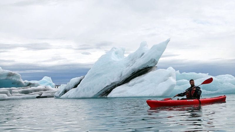 Kayaking on Jokulsarlon glacier lagoon